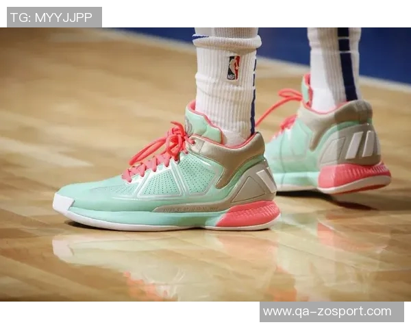 迪班萨NCAA首秀球鞋成球星卡珍藏版引发热议